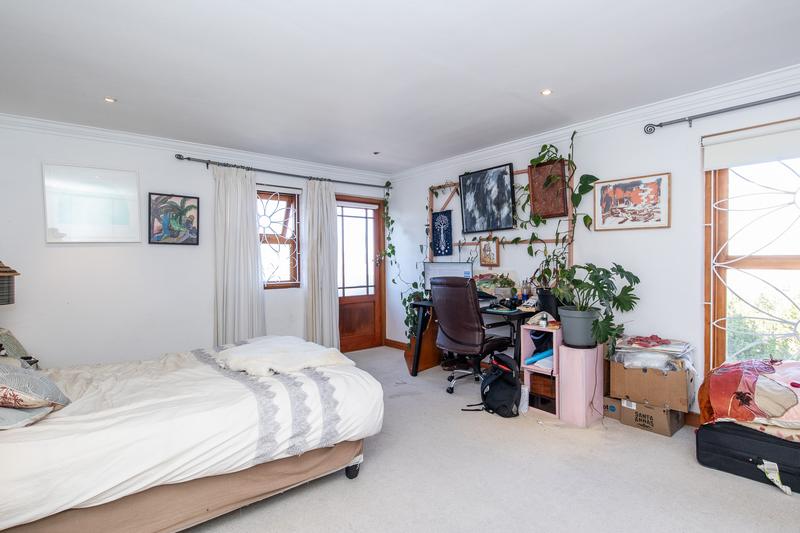 5 Bedroom Property for Sale in Fish Hoek Western Cape